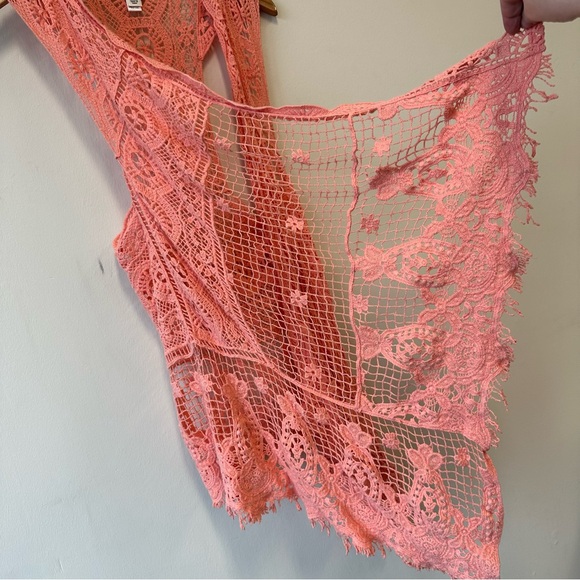 Boho Festival Coral Crochet Lace Open-Front Vest - Picture 2 of 9